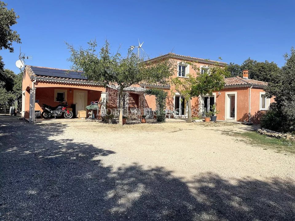 Landejendom i Suze-la-Rousse, Drome - foto 1