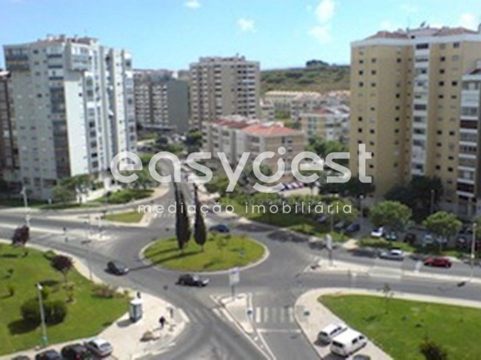 Erhvervsejendom i Amadora, Lisbon - foto 2