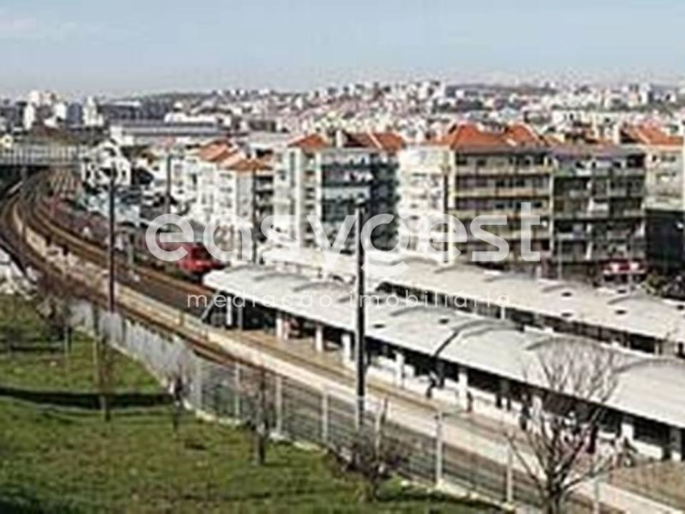 Erhvervsejendom i Amadora, Lisbon - foto 4