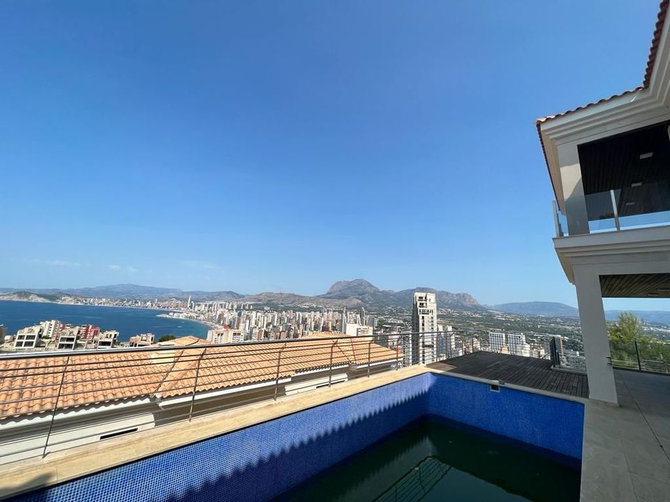 Villa en Benidorm, Alicante - foto 1