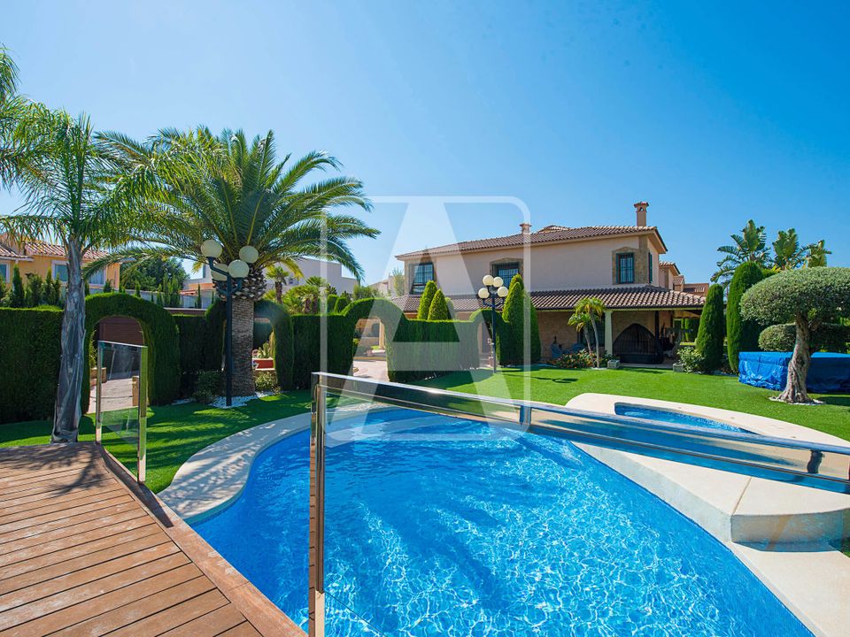 Villa i Calpe, Alicante - bilde 1