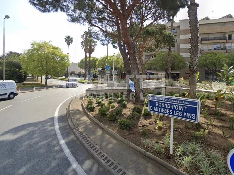Erhvervsejendom i Antibes, Alpes-Maritimes - foto 3