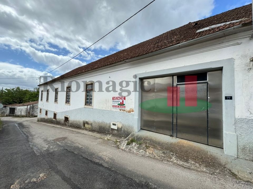 Erhvervsejendom i Mira de Aire, Leiria - foto 1