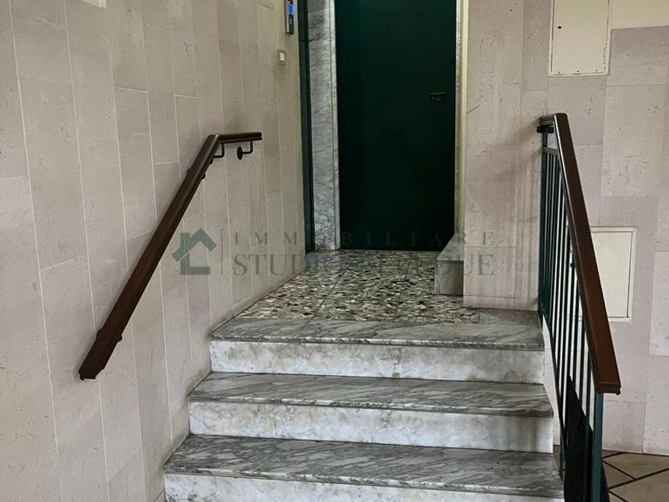 Erhvervsejendom i Bari, Bari - foto 2