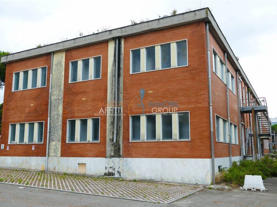 Erhvervsejendom i Massa, Massa and Carrara - foto 2