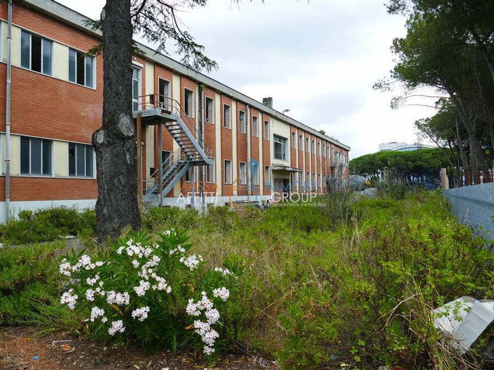 Erhvervsejendom i Massa, Massa and Carrara - foto 4