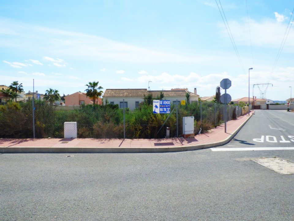 Helårsgrund i La Marina, Alicante - foto 4
