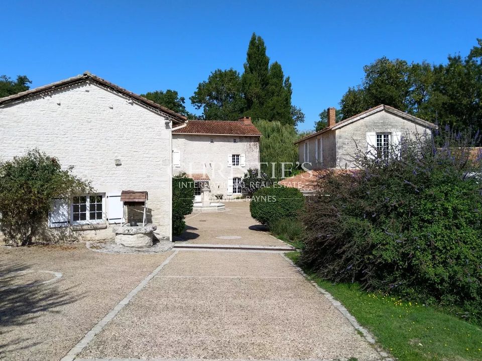 Landejendom i Angouleme, Charente - foto 2