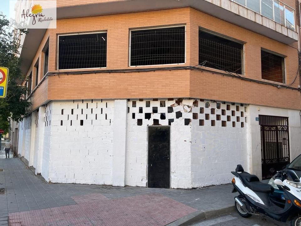Erhvervsejendom i Alicante, Alicante - foto 1