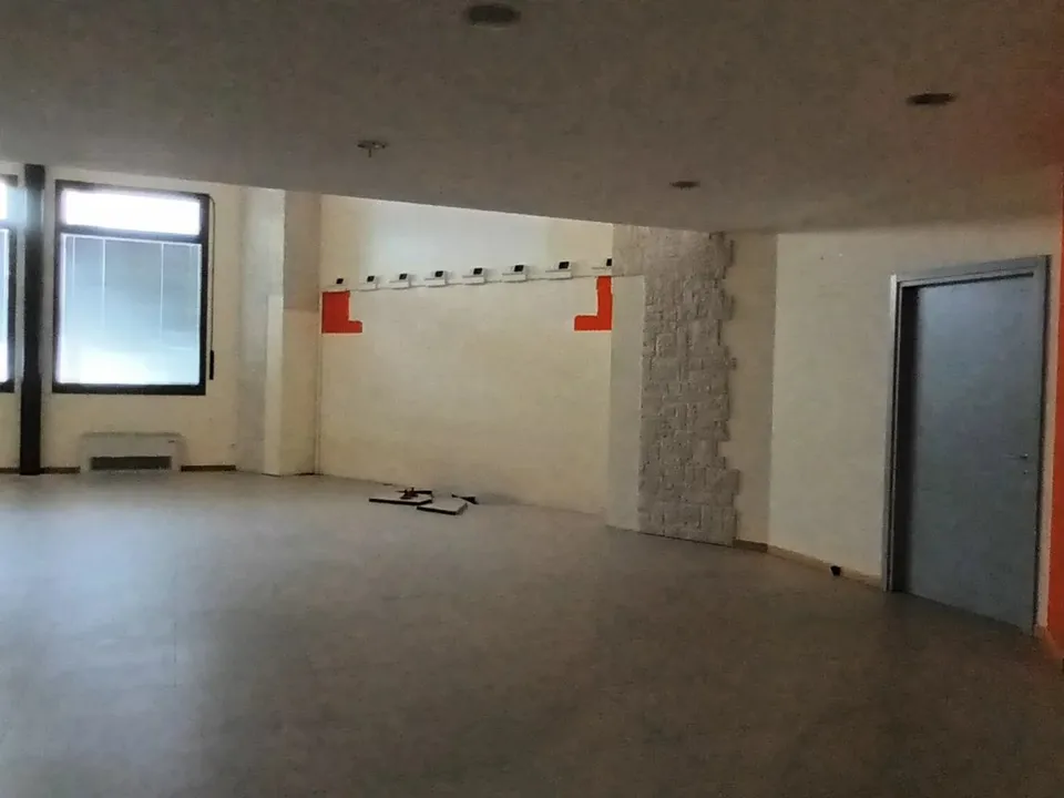 Erhvervsejendom i Vittorio Veneto, Treviso - foto 1