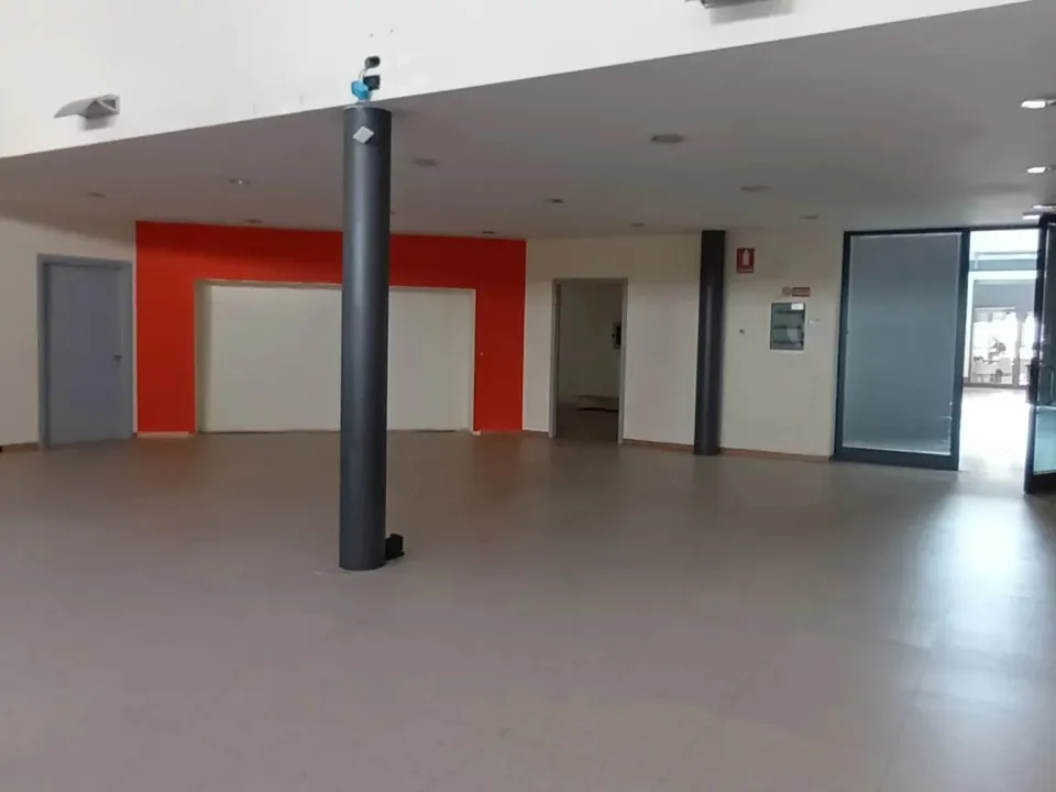 Erhvervsejendom i Vittorio Veneto, Treviso - foto 3