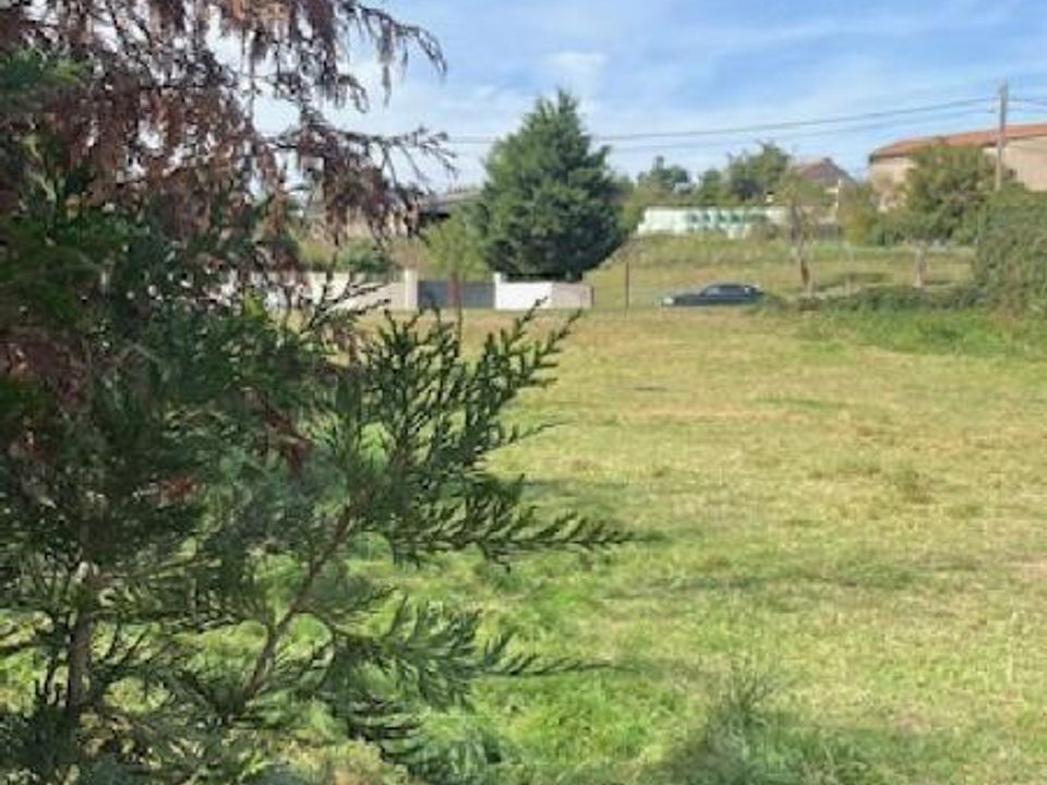 Helårsgrund i Moncel-sur-Seille, Meurthe-et-Moselle - foto 1
