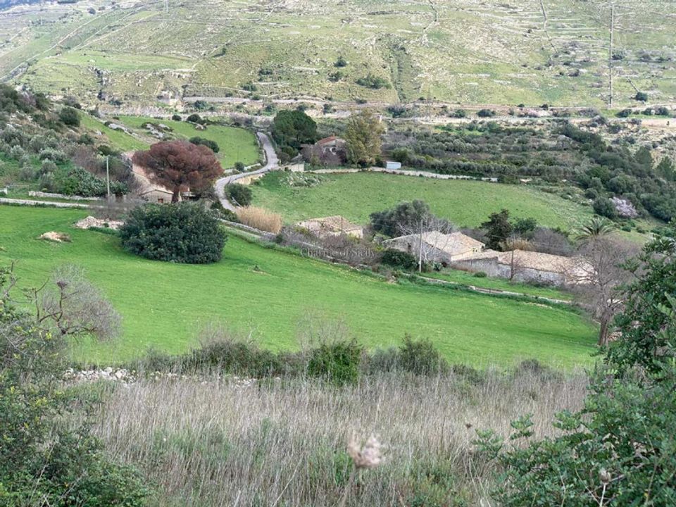 Helårsgrund i Ragusa, Ragusa - foto 4