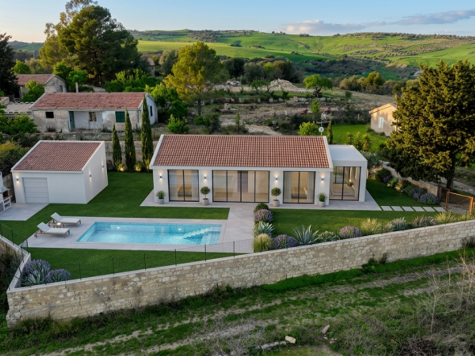 Villa en Ragusa, Ragusa - foto 1