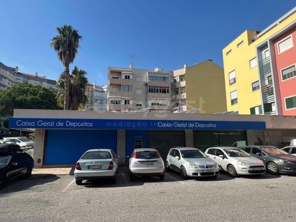 Erhvervsejendom i Odivelas, Lisbon - foto 1