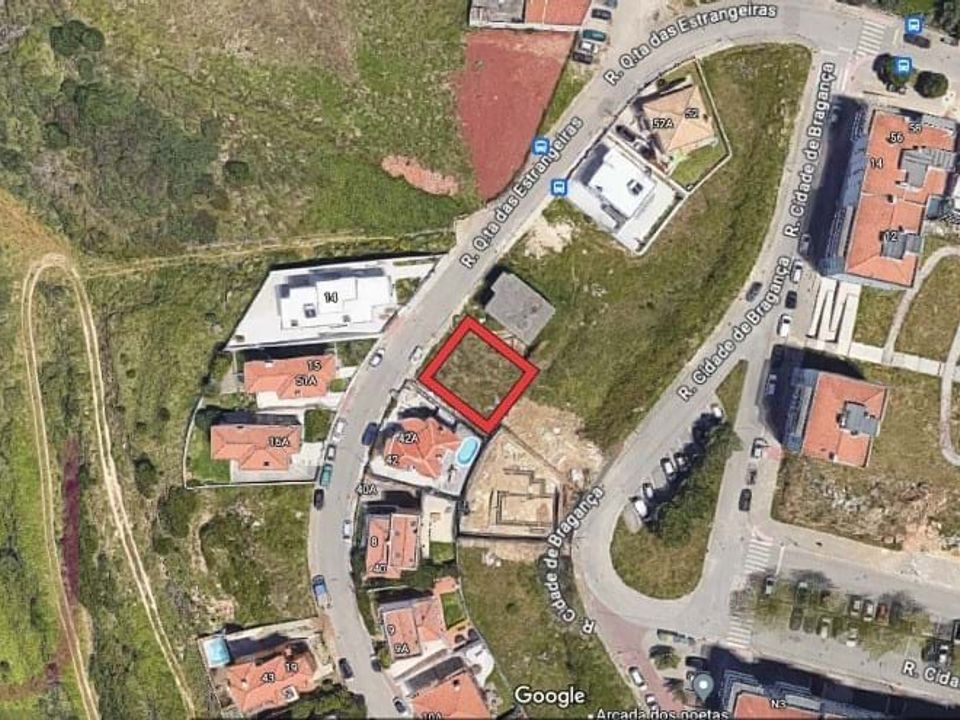 Helårsgrund i Porto Salvo, Lisbon - foto 1