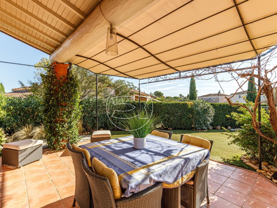 Byhus i Roquebrune-sur-Argens, Var - foto 1