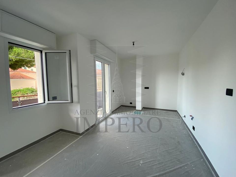 Villa i Vallecrosia, Imperia - foto 3