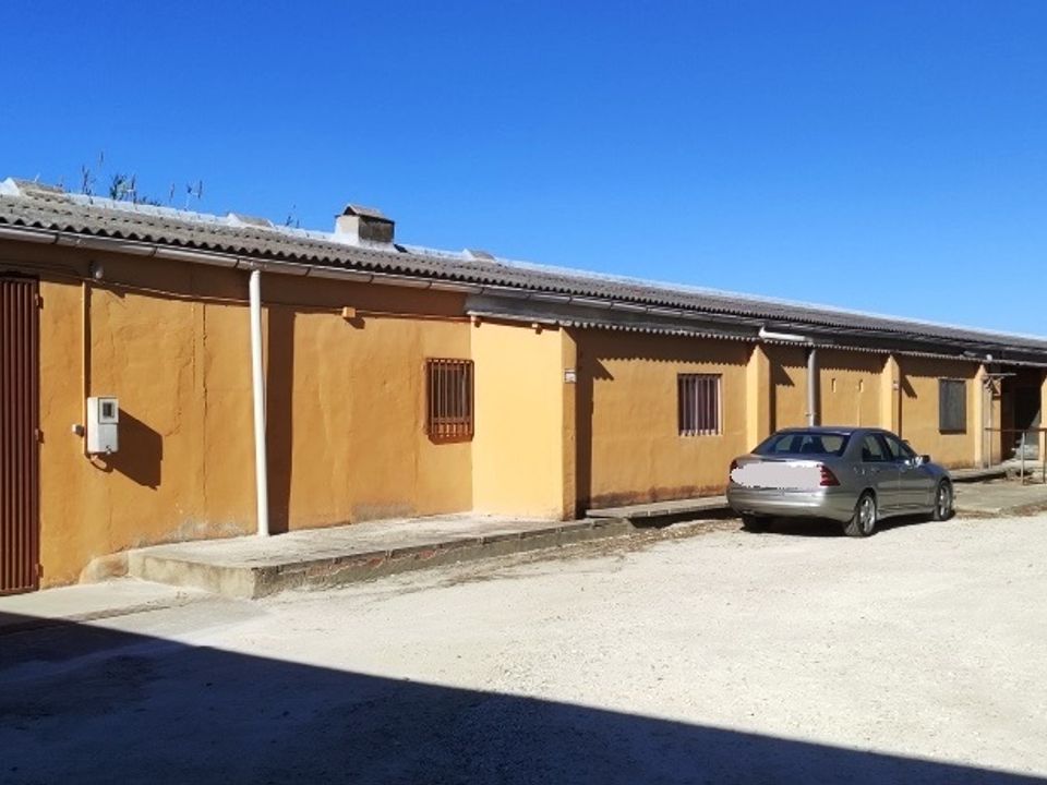 Erhvervsejendom i Ontinyent, Valencia - foto 1