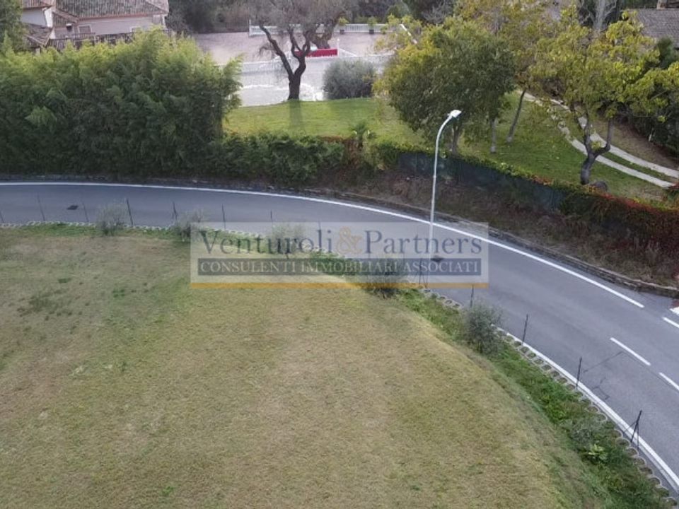 Helårsgrund i Lonato del Garda, Brescia - foto 4