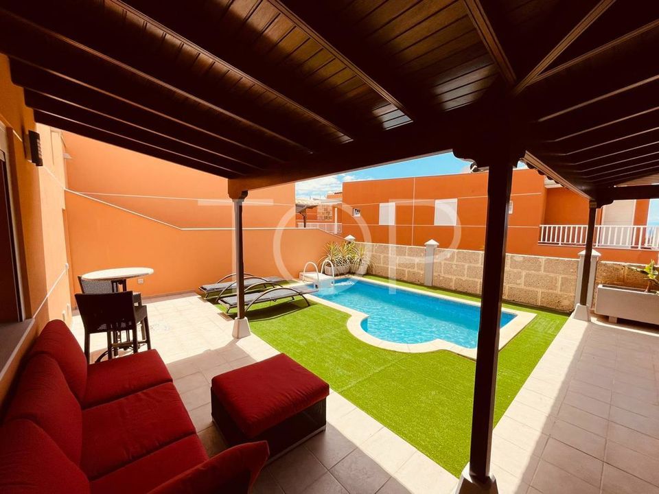 Villa i Playa De Los Cristianos, Tenerife - foto 1