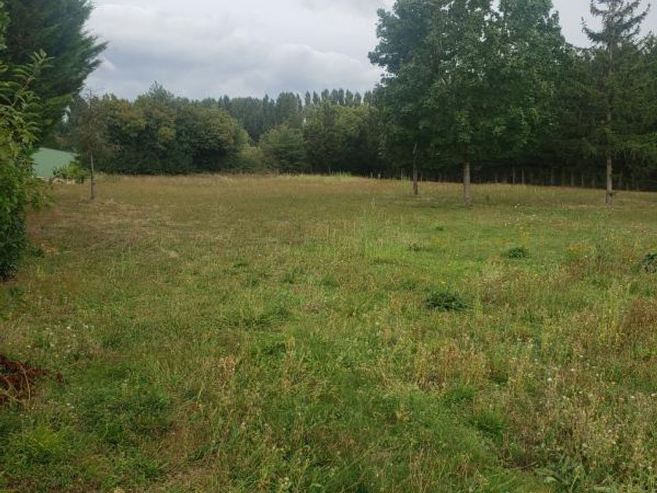 Helårsgrund i Auvers-le-Hamon, Sarthe - foto 2