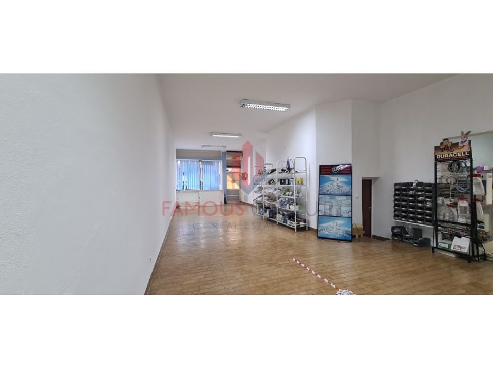 Erhvervsejendom i Carvoeiro, Faro - foto 1