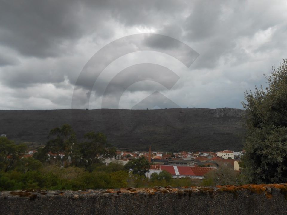 Helårsgrund i Mira de Aire, Leiria - foto 4