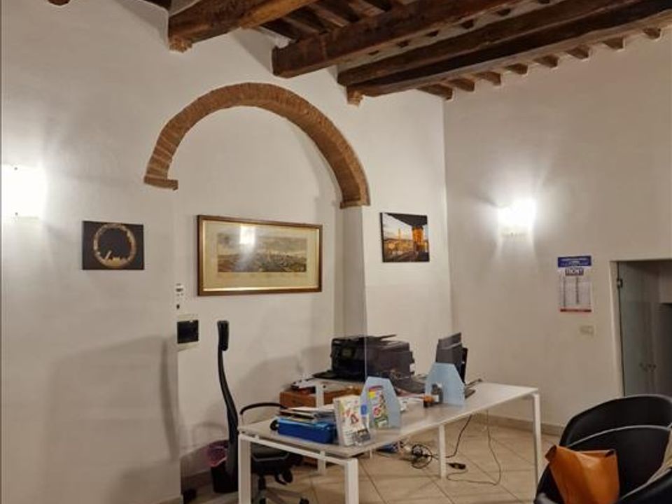 Erhvervsejendom i Siena, Siena - foto 1
