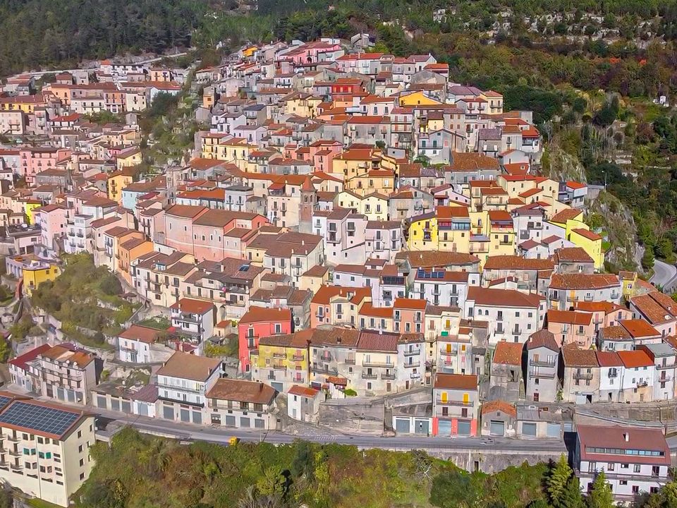 Byhus i Castelluccio Inferiore, Potenza - foto 1