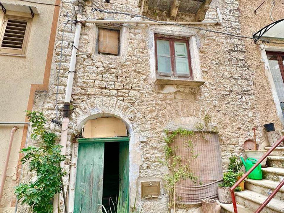 Villa a Chiusa Sclafani, Palermo - foto 1