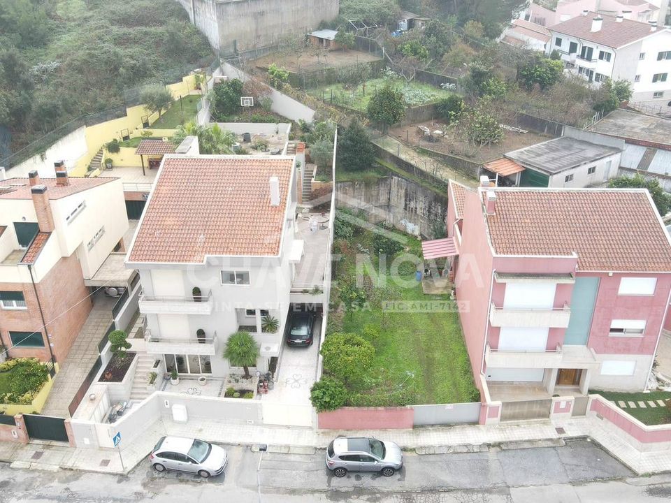 Helårsgrund i Gondomar, Porto - foto 1