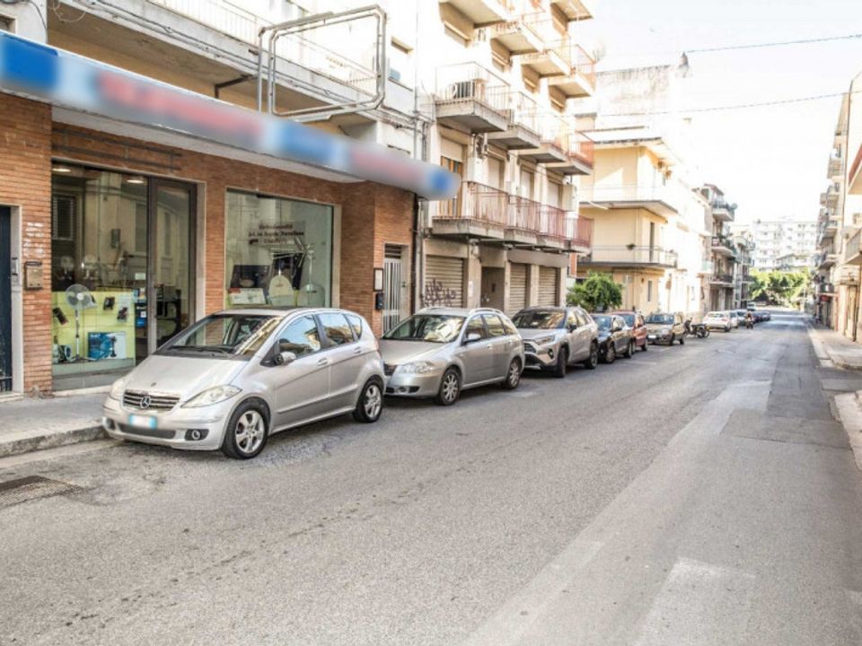 Erhvervsejendom i Ragusa, Ragusa - foto 2