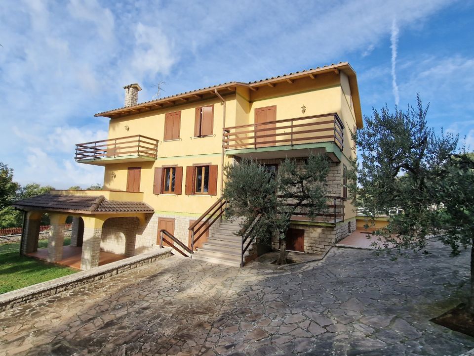 Villa i Guardea, Terni - foto 1