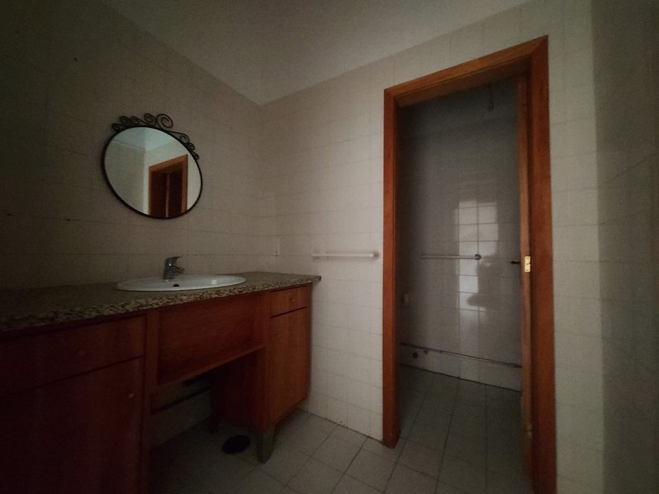 Erhvervsejendom i Valongo, Porto - foto 4