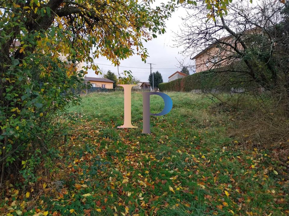 Helårsgrund i Charlieu, Loire - foto 2