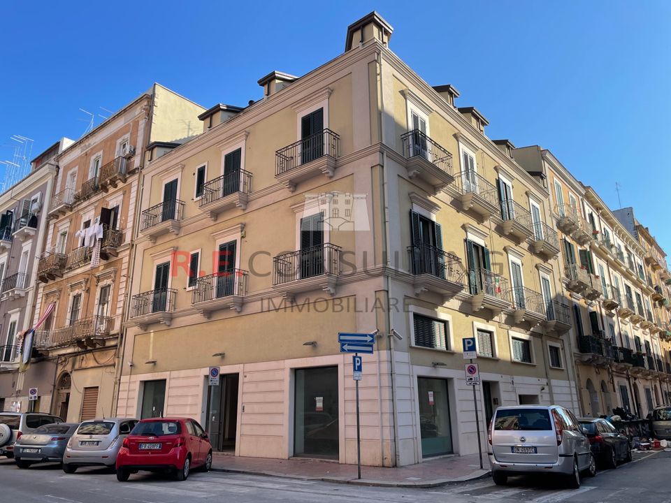 Erhvervsejendom i Taranto, Taranto - foto 1
