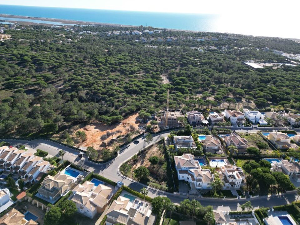 Helårsgrund i Almancil, Faro - foto 1