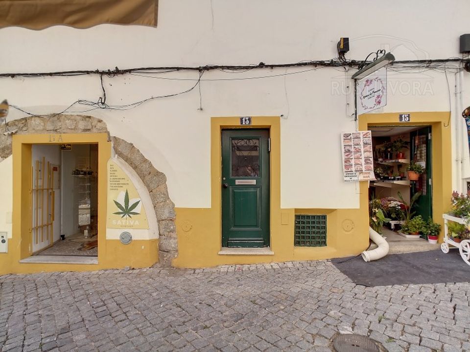 Erhvervsejendom i Evora, Evora - foto 1