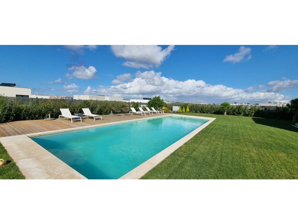 Villa en Amadora, Lisbon - foto 1