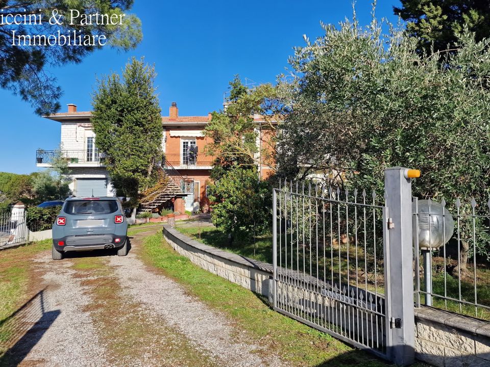 Byhus i Montepulciano, Siena - foto 1