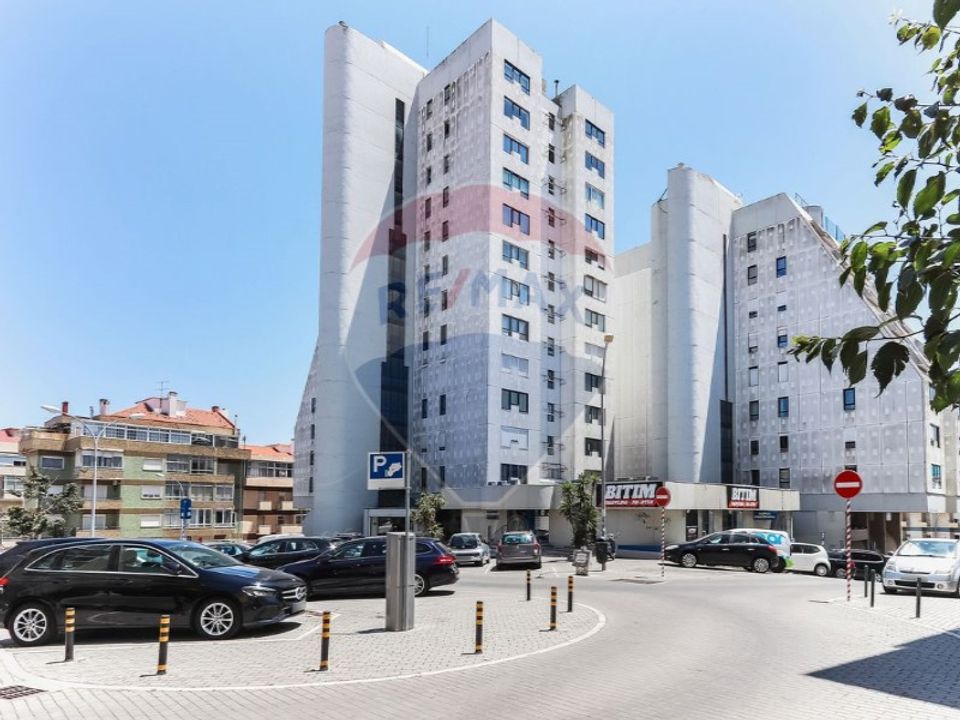 Lejlighed i Alges, Lisbon - foto 1