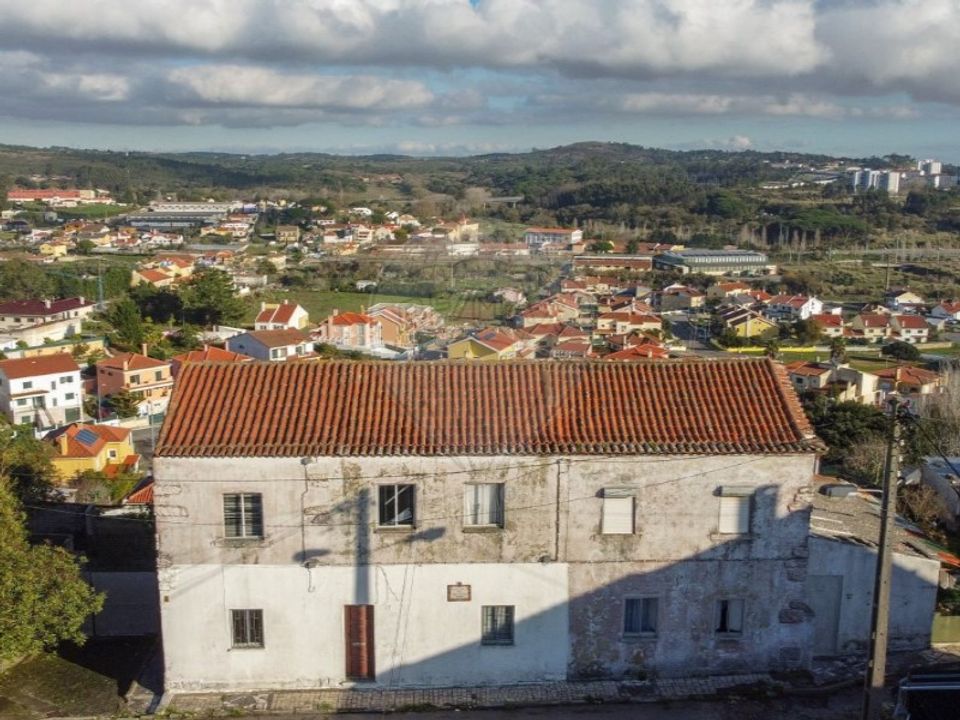 Villa i Rio de Mouro-Estacao, Lisbon - bilde 1