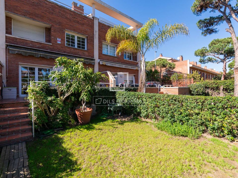 Villa i Gava, Barcelona - foto 1
