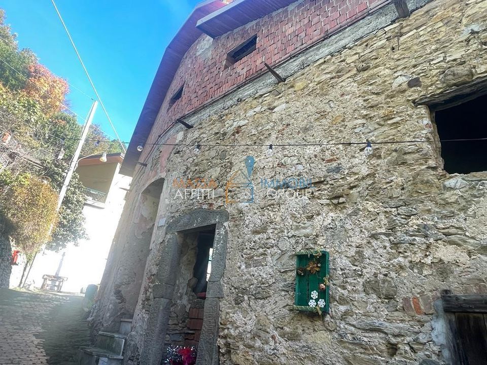 Byhus i Carrara, Massa and Carrara - foto 4