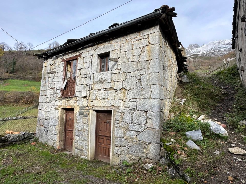 Villa a Aller, Asturias - foto 1