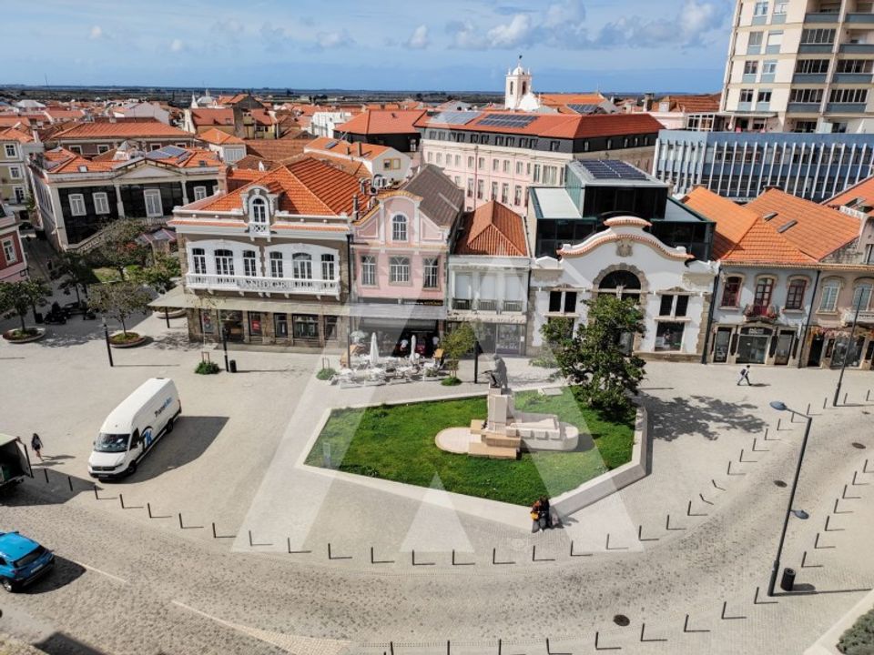 Erhvervsejendom i Aveiro, Aveiro - foto 1