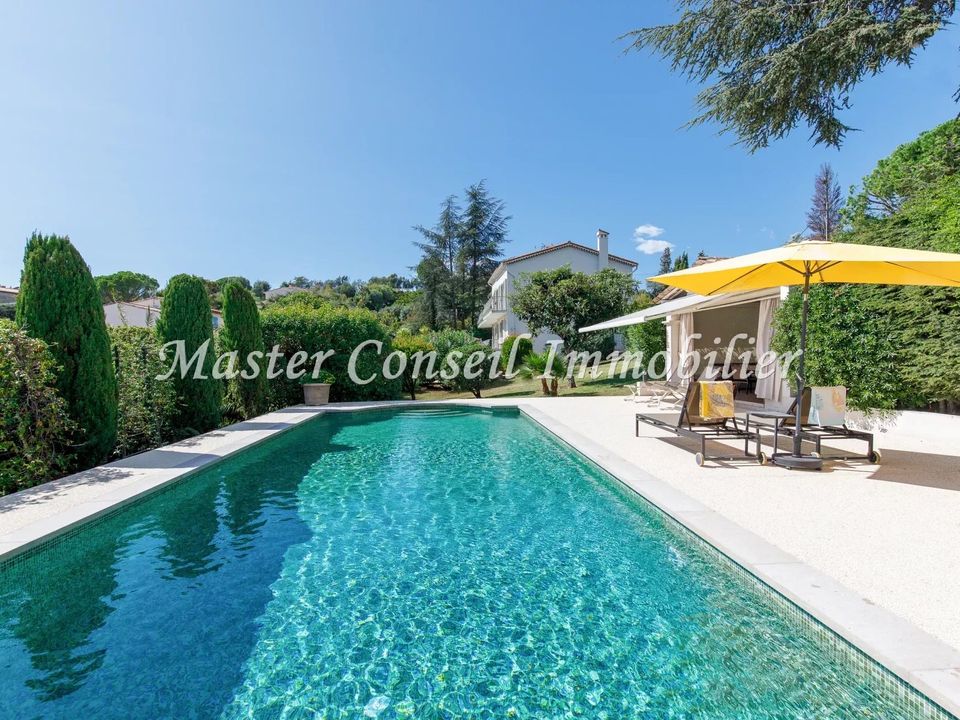 Villa i Mougins, Alpes-Maritimes - foto 1