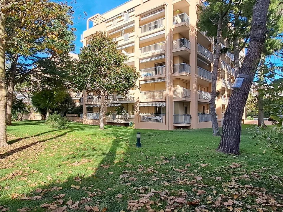 Lejlighed i Cagnes-sur-Mer, Alpes-Maritimes - foto 1
