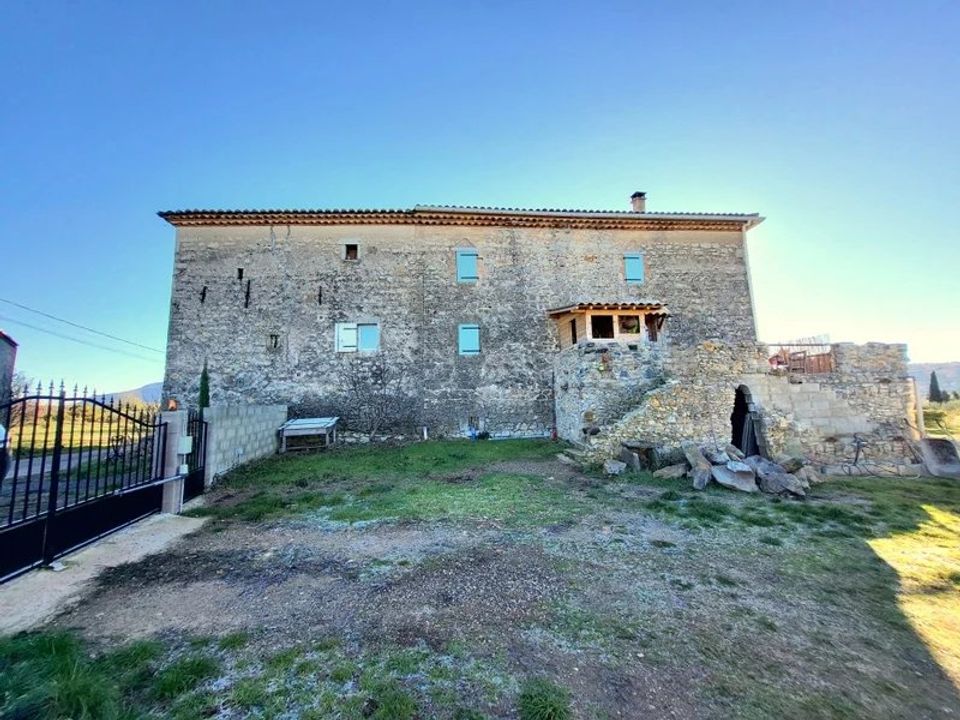 Villa i Saint-Paul-le-Jeune, Ardeche - bilde 3